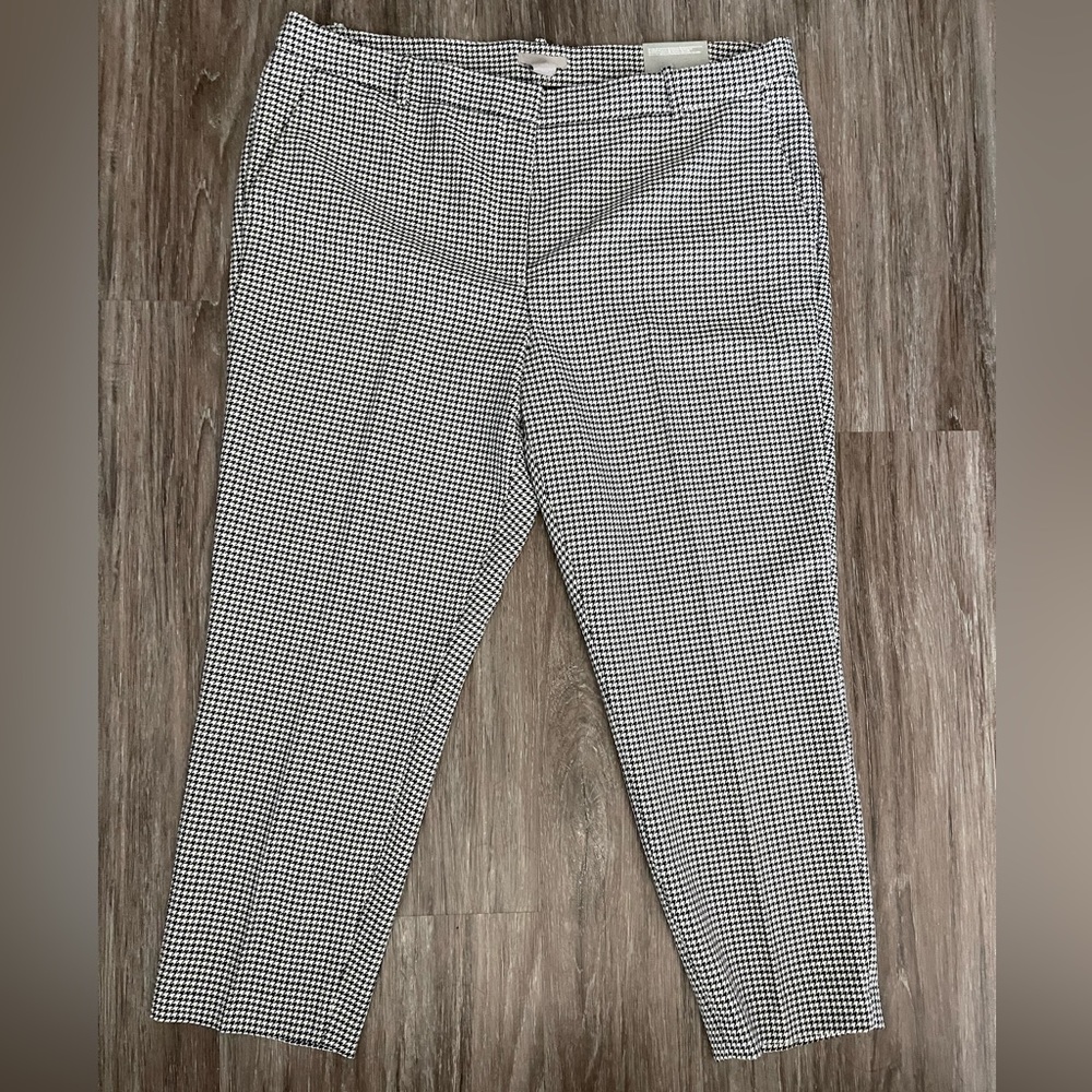 H&M Women’s Pants with Houndstooth Pattern  Size: 18